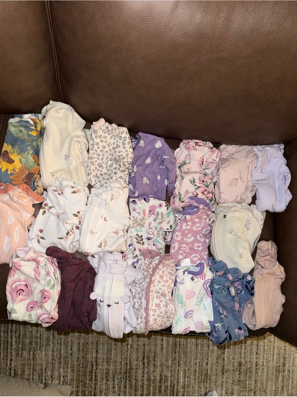 Lot of 20 newborn long sleeve pajamas